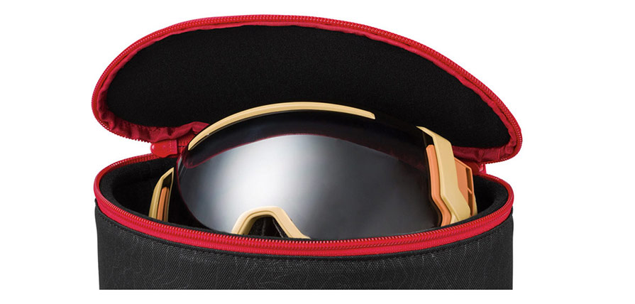 Dakine Goggle Stash Case with Smith IO7 Goggles inside