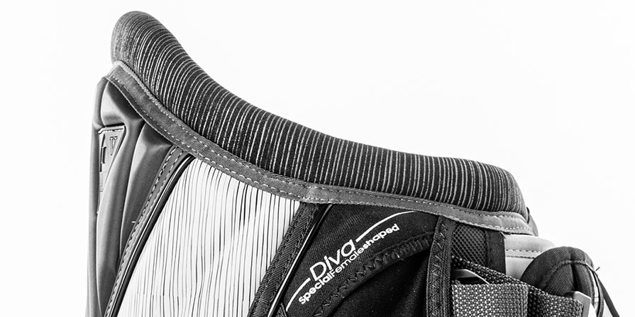 Mystic Diva Harness Soft touch neoprene close up