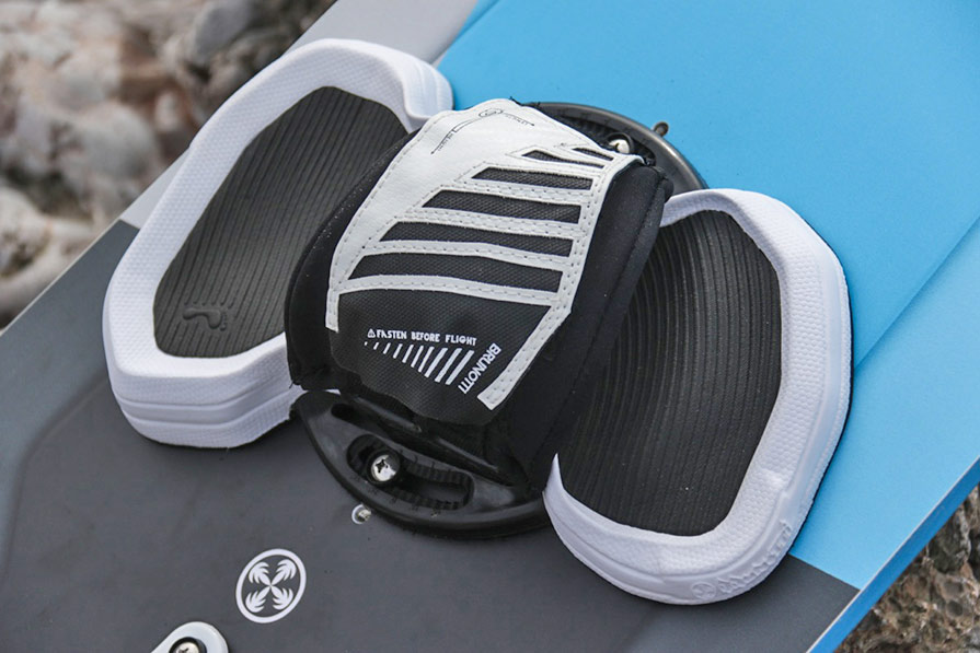 Brunotti High Performance Pads and Straps Package Kitesurfing Board
