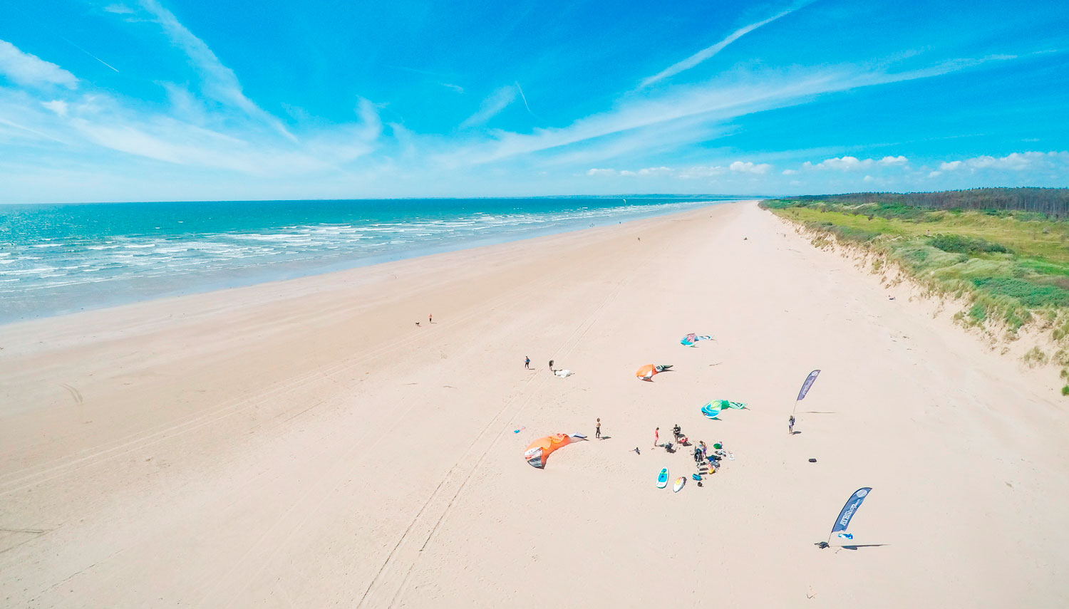 Kitesurfing Lessons and Demo South Wales UK