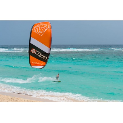 Peter Lynn Escape V5 Kite Package in use