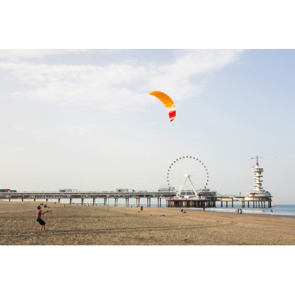 Cross Kites Quattro Four Line Power Kite in use