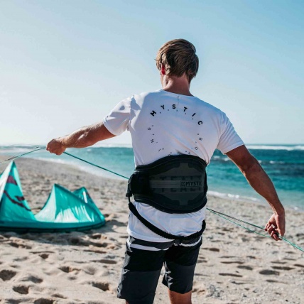 Mystic Stealth Hardshell Kite Harness Nick Jacobson