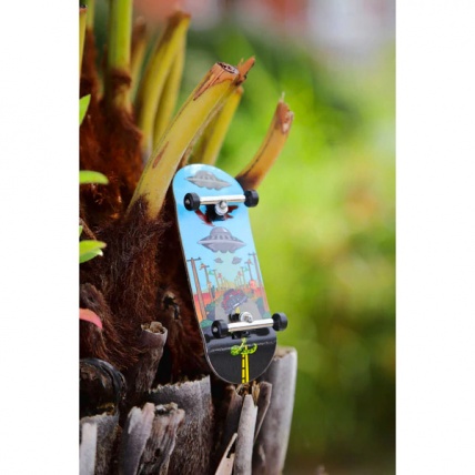 Skull Alien Invasion Pro 34mm Complete Wooden Fingerboard