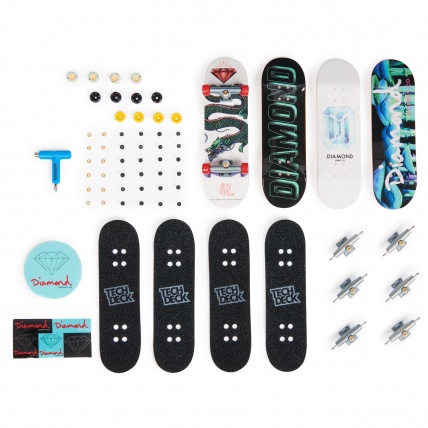 Tech Deck Fingerboard Deluxe Assorted 4 Pack