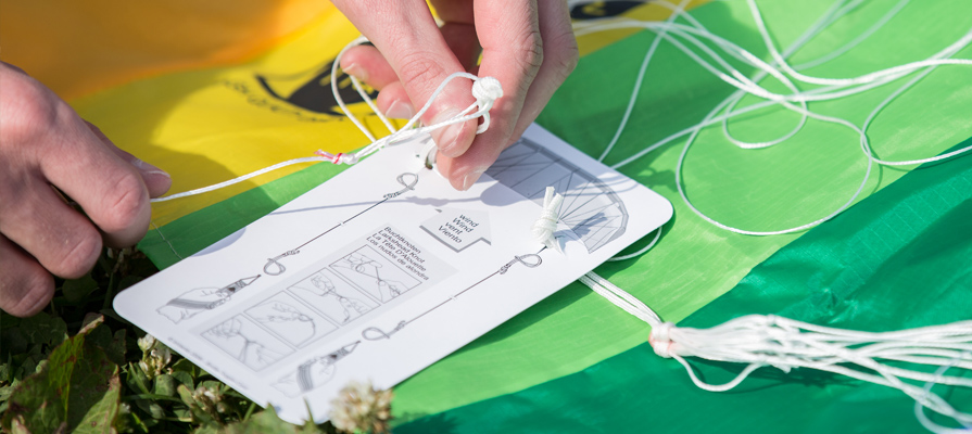 How to setup a 2 line power kite How to setup a 2 line powerkite